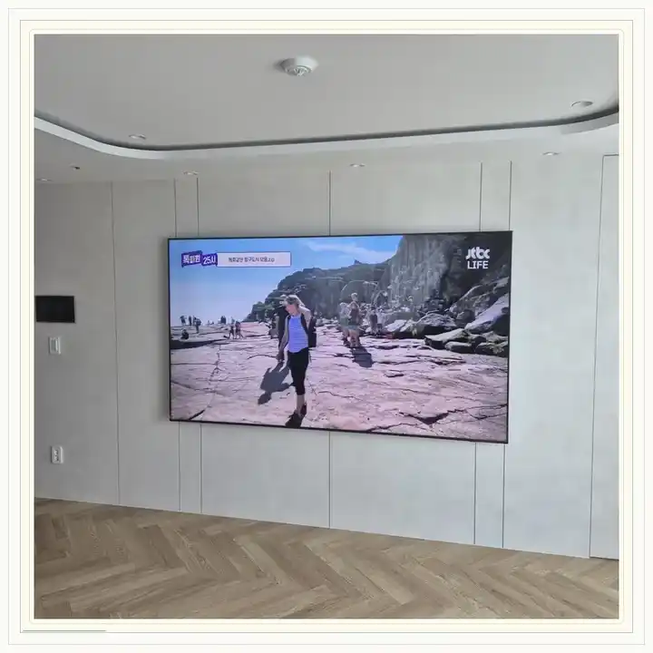 벽걸이TV 거치대 참고 사진 · 비바힐스강변 설치 조건